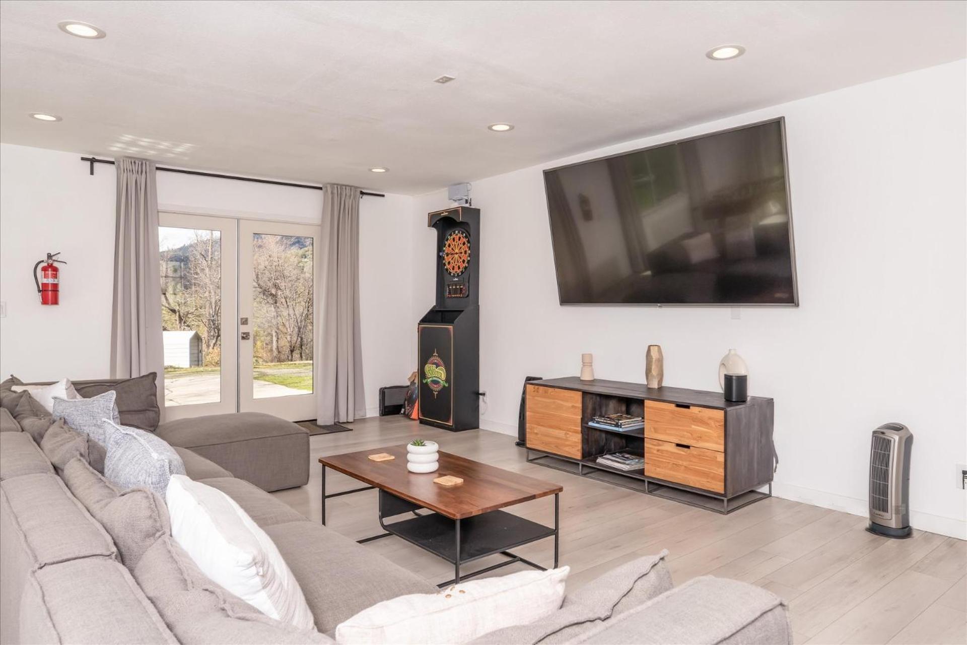 Vakantiehuis New Yosemite Dream Nest With Huge Views/spa/firepit/pet Friendly