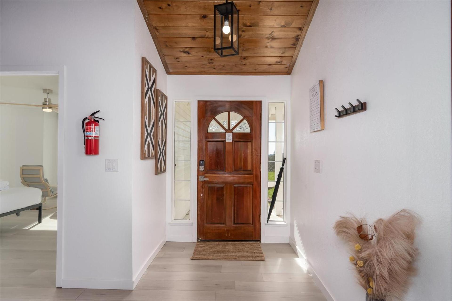 New Yosemite Dream Nest With Huge Views/spa/firepit/pet Friendly