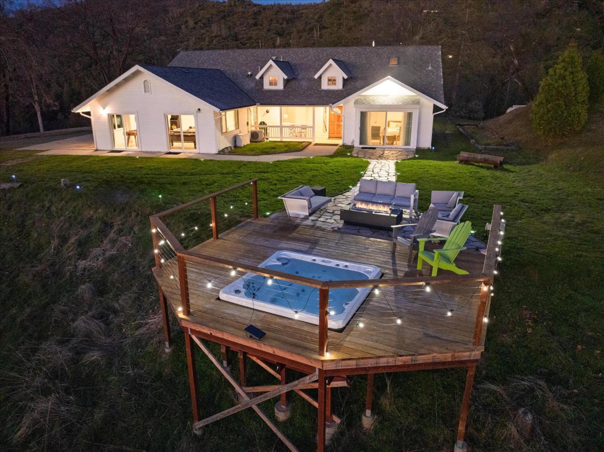 New Yosemite Dream Nest With Huge Views/spa/firepit/pet Friendly Oakhurst