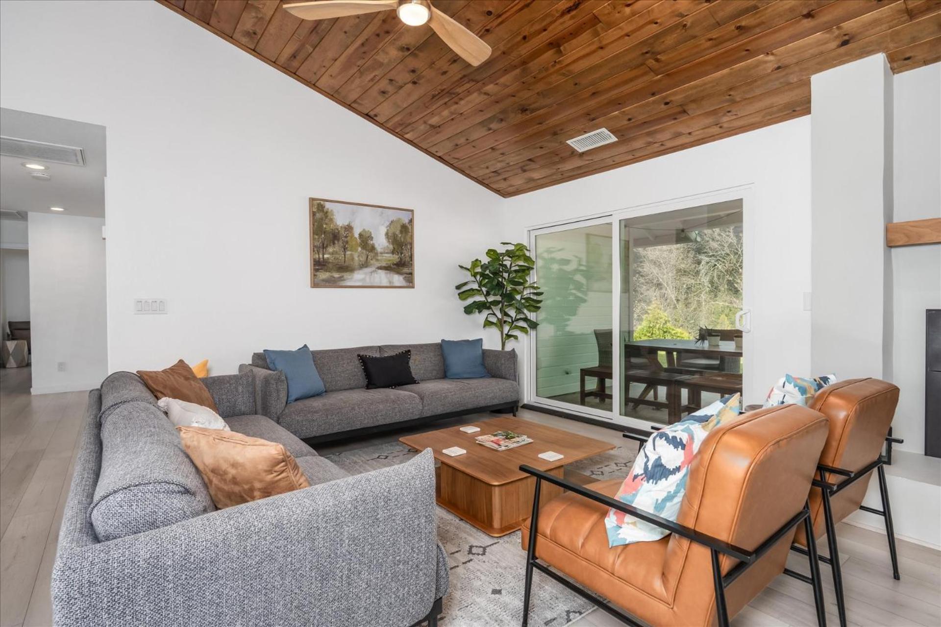 New Yosemite Dream Nest With Huge Views/spa/firepit/pet Friendly Vakantiehuis